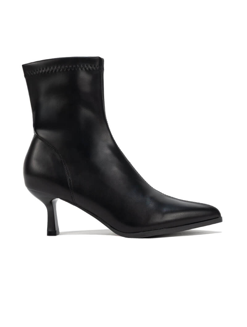 Bottines à bout pointu